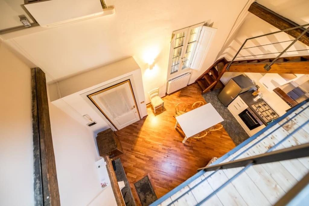 Wonderful Two Floors Apartment Milan Exterior photo