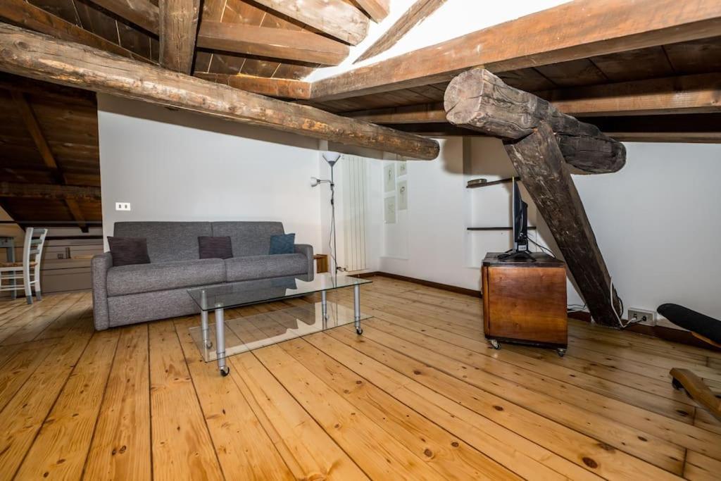 Wonderful Two Floors Apartment Milan Exterior photo